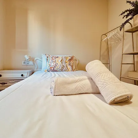 Click&guest - Cosmopolis 1 Apartament Santa Lucia